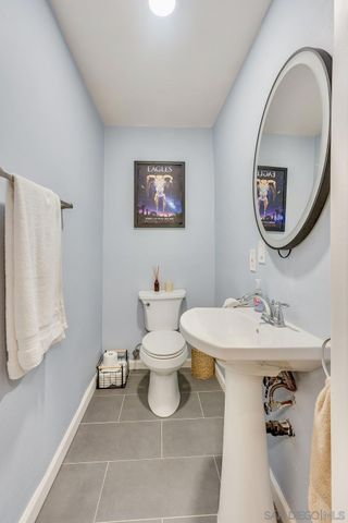 711 Island Ct B, San Diego, CA 92109