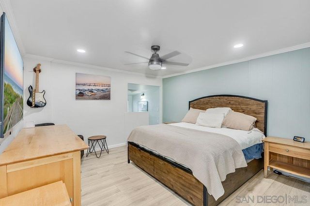 711 Island Ct B, San Diego, CA 92109
