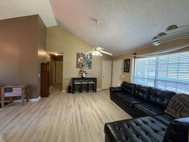 528 Windy Rd, Mount Juliet, TN 37122