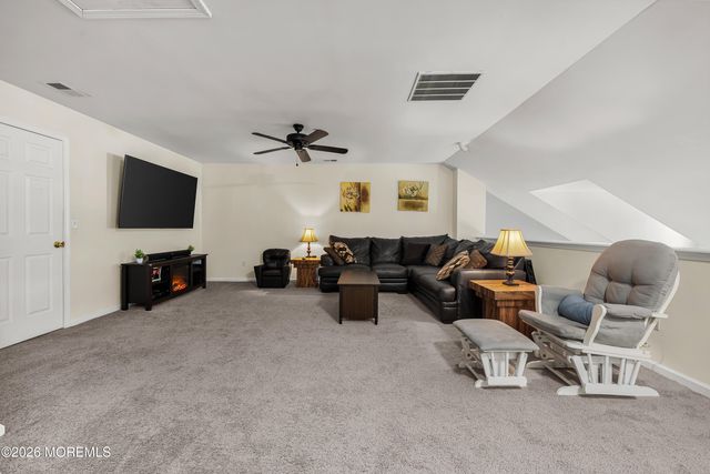 30 Oxford Court, Englishtown, NJ 07726