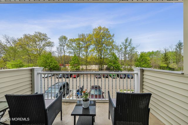 30 Oxford Court, Englishtown, NJ 07726
