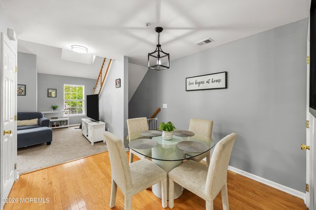 30 Oxford Court, Englishtown, NJ 07726