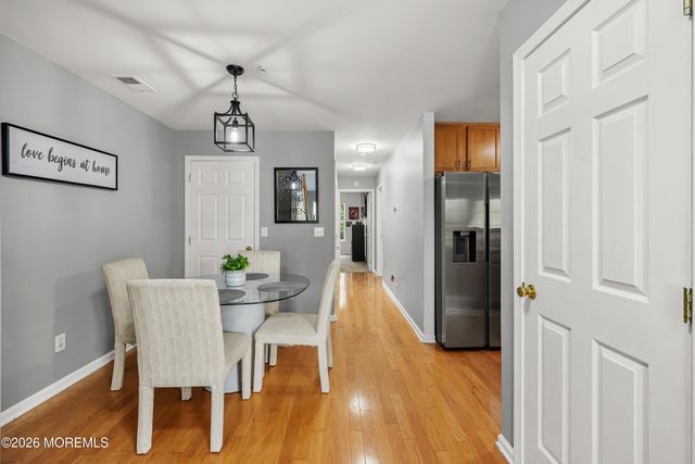 30 Oxford Court, Englishtown, NJ 07726