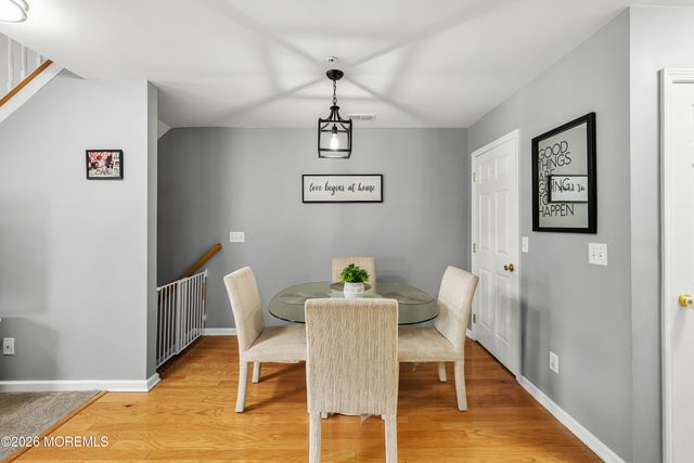 30 Oxford Court, Englishtown, NJ 07726