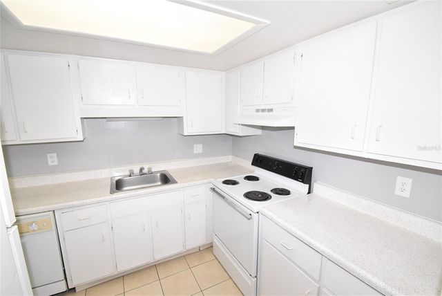 480 BANYON TREE CIRCLE 102, Maitland, FL 32751