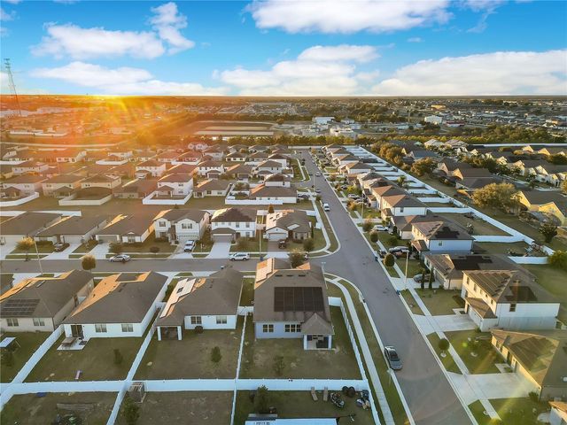 802 CITRUS ISLE DRIVE, Davenport, FL 33837