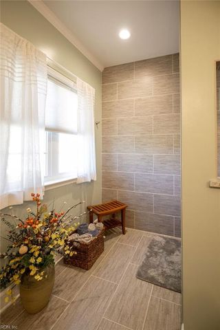 6935 Glory LN, Williamsburg, VA 23188