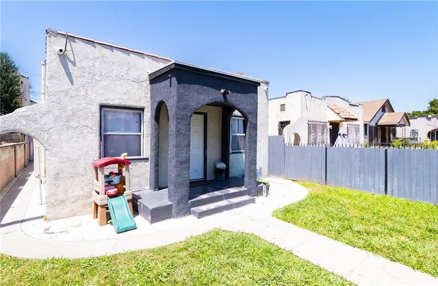 1455 W 60th Street, Los Angeles, CA 90047