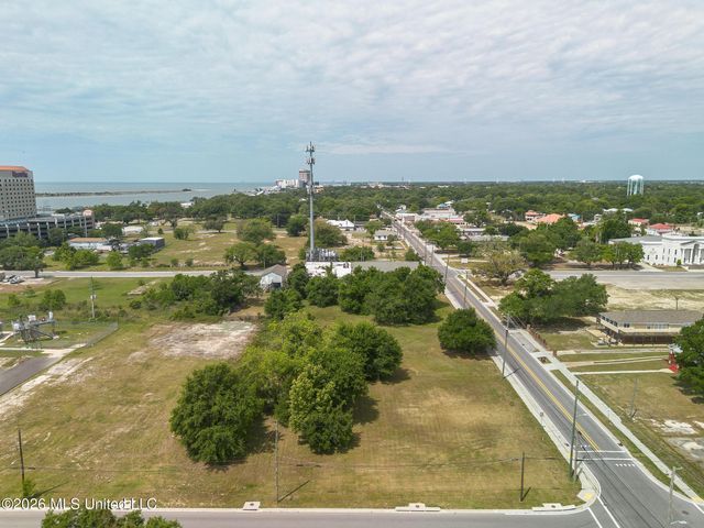 239 Howard Avenue, Biloxi, MS 39530