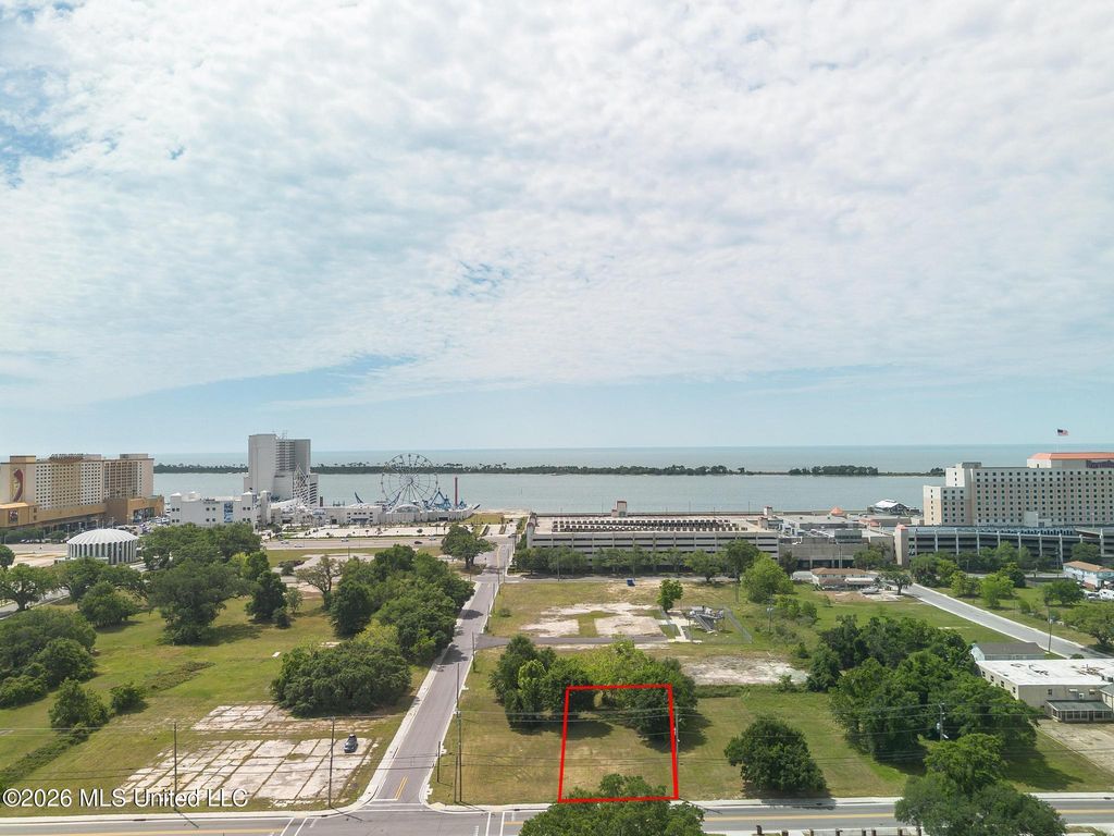 239 Howard Avenue, Biloxi, MS 39530