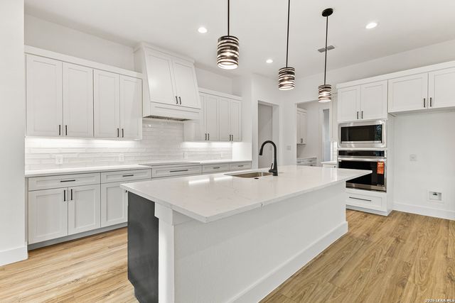 220 TOUCAN DR, Spring Branch, TX 78070
