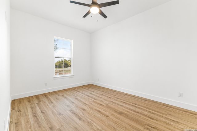 220 TOUCAN DR, Spring Branch, TX 78070