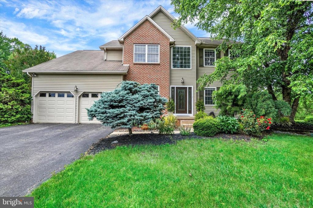 857 WILLOW RIDGE CT, York, PA 17404