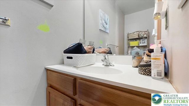 1953 Glendale Avenue, Bethlehem City, PA 18018