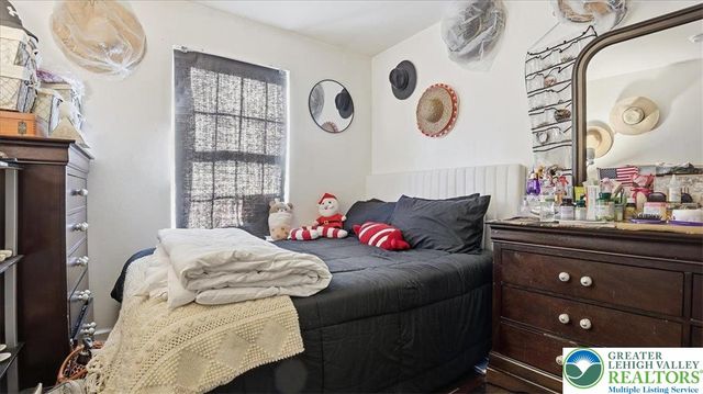 1953 Glendale Avenue, Bethlehem City, PA 18018