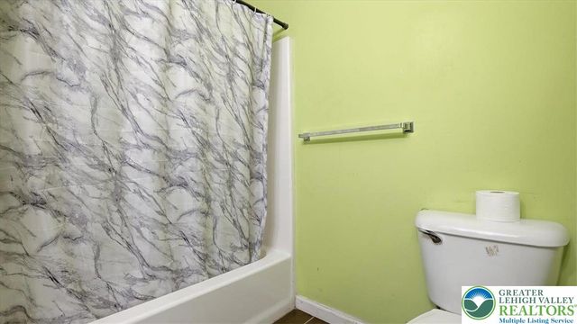 1953 Glendale Avenue, Bethlehem City, PA 18018