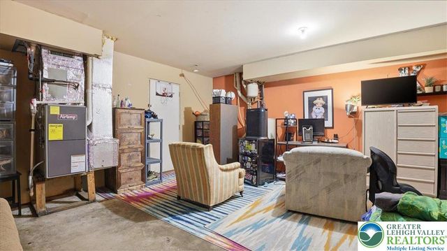 1953 Glendale Avenue, Bethlehem City, PA 18018