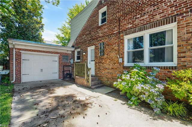 1050 Mapole AVE, Norfolk, VA 23504