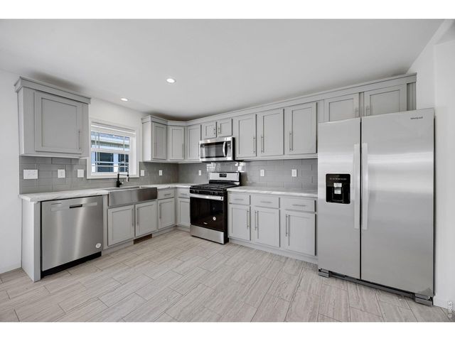 4247 Gaslamp Dr, Loveland, CO 80537