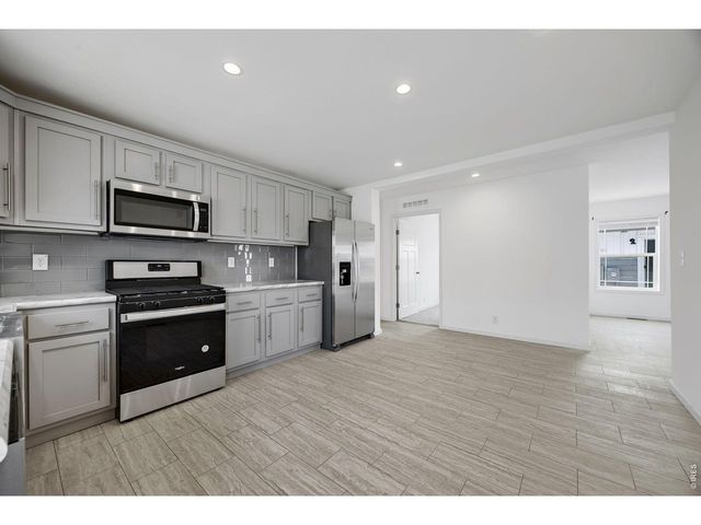 4247 Gaslamp Dr, Loveland, CO 80537