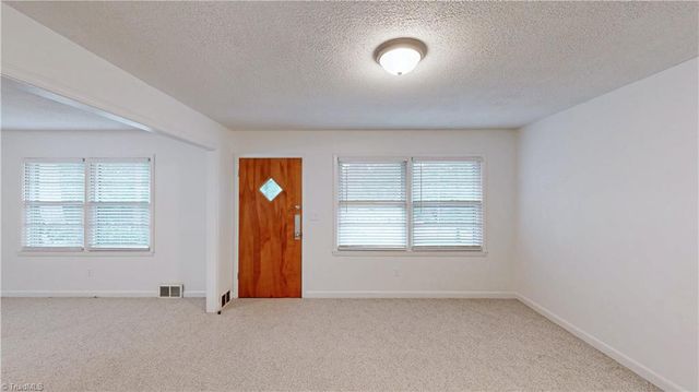 7950 E Holly Grove Road, Thomasville, NC 27360