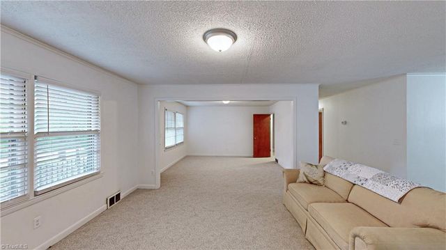 7950 E Holly Grove Road, Thomasville, NC 27360