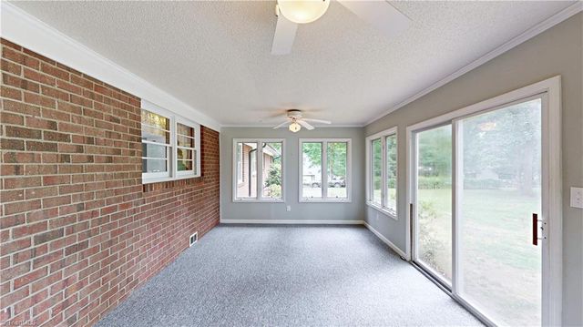 7950 E Holly Grove Road, Thomasville, NC 27360