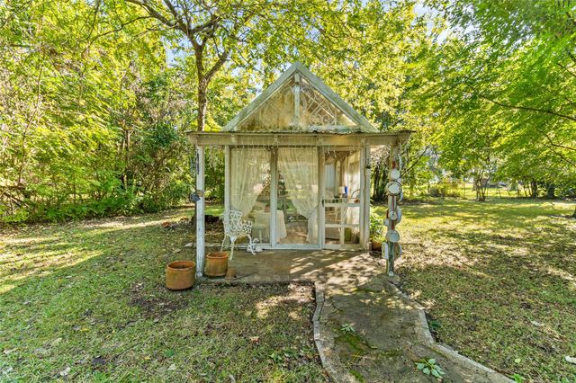 58 Plantation Court, Lake Jackson, TX 77566