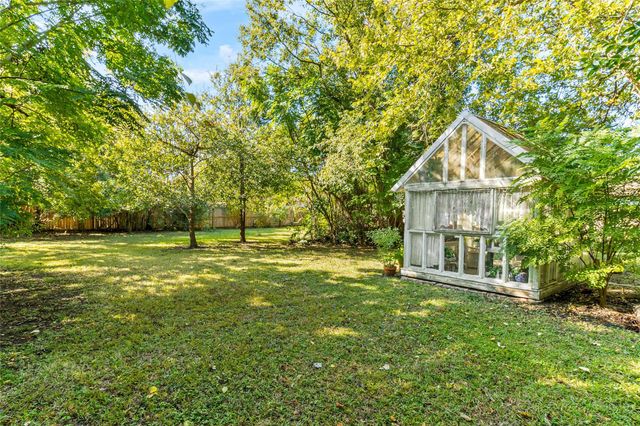 58 Plantation Court, Lake Jackson, TX 77566