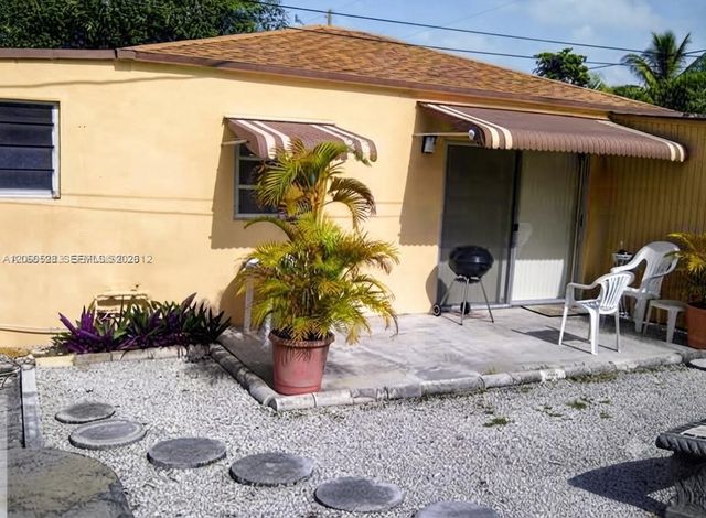 2619 Arthur St, Hollywood, FL 33020
