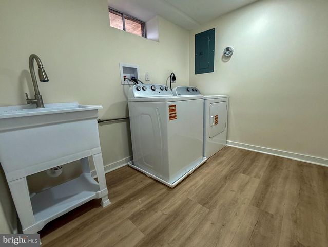 504 CRISFIELD RD, Baltimore, MD 21220