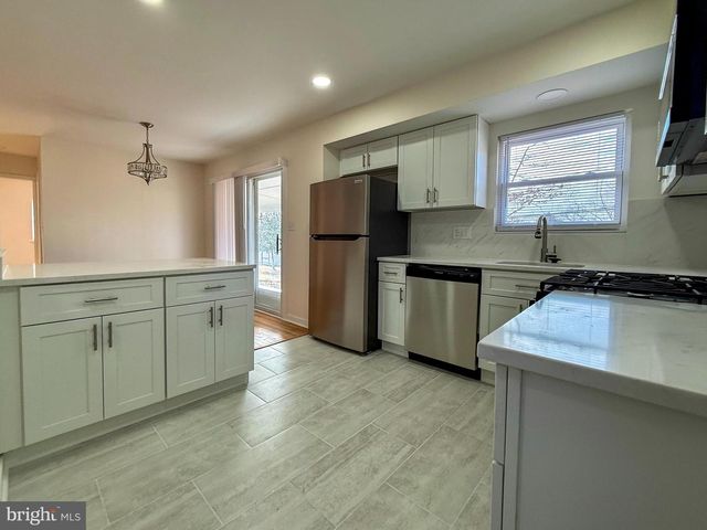 504 CRISFIELD RD, Baltimore, MD 21220