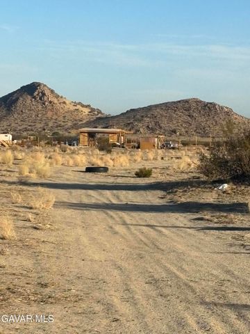 000 Vic Ave R4 225 Ste Avenue, Palmdale, CA 93591