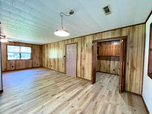 119 Burton Street, Lepanto, AR 72354