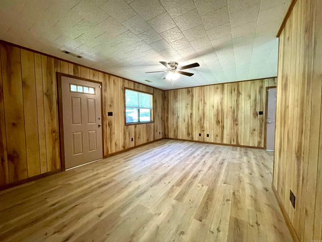 119 Burton Street, Lepanto, AR 72354