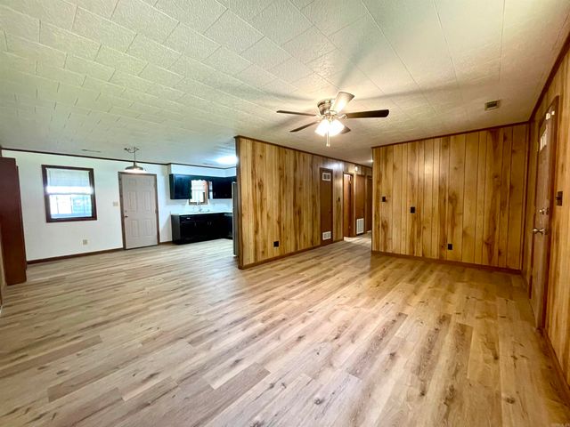 119 Burton Street, Lepanto, AR 72354