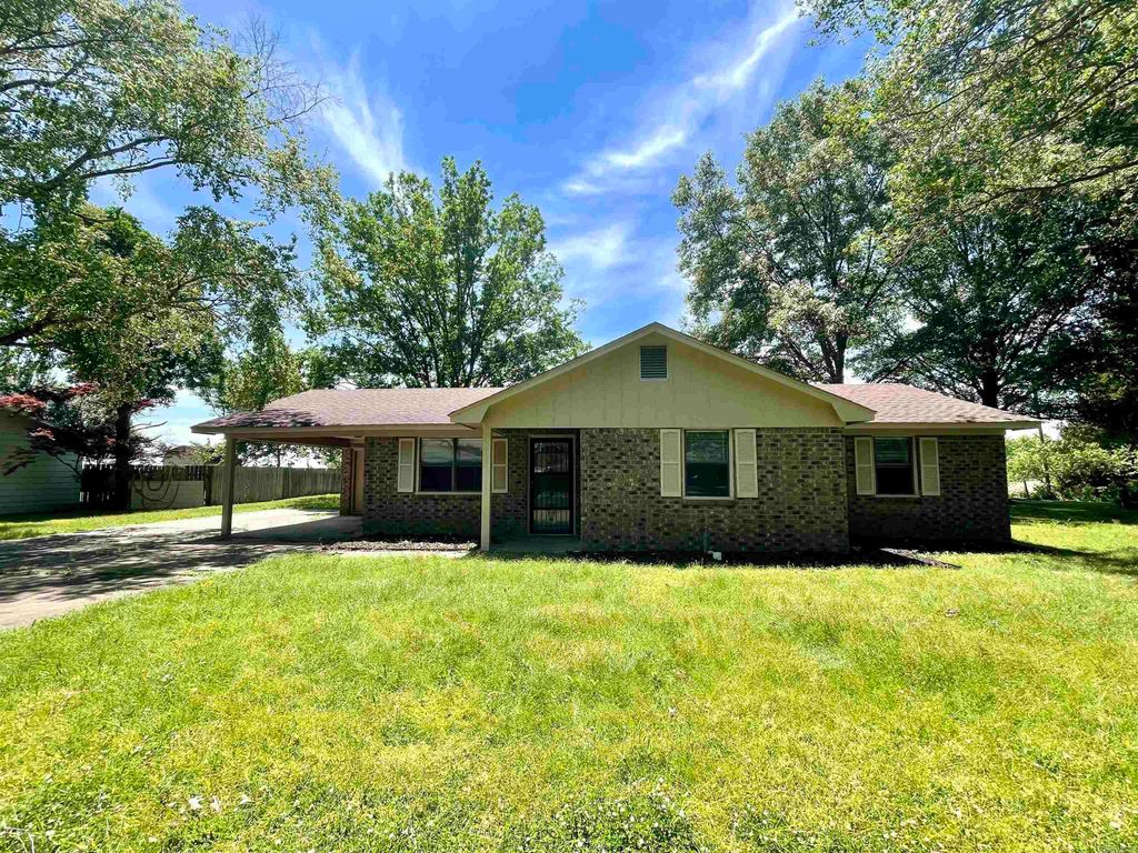 119 Burton Street, Lepanto, AR 72354