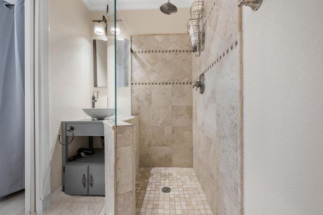 436 38th Street N, West Palm Beach, FL 33407