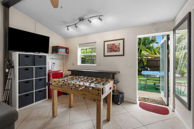 436 38th Street N, West Palm Beach, FL 33407