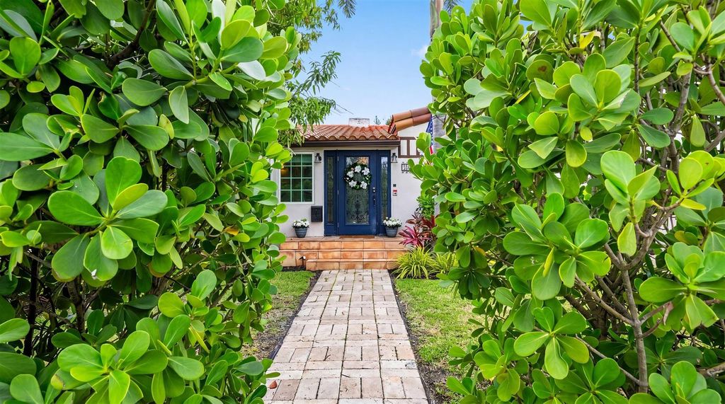 436 38th Street N, West Palm Beach, FL 33407