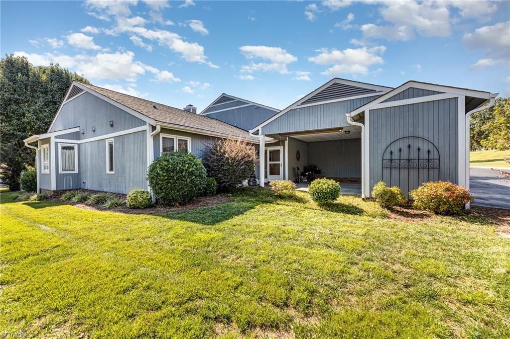 183 Pembrooke Ridge Court, Advance, NC 27006