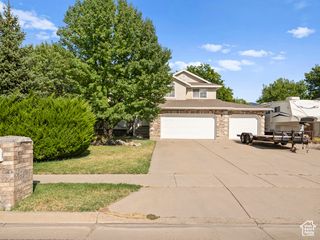 6378 S RAYMOND DR, South Weber, UT 84405