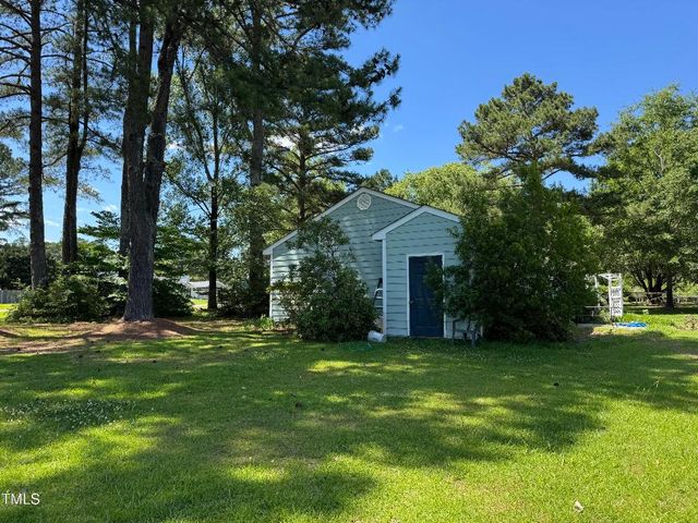 8405 Falcon Crest Circle, Angier, NC 27501