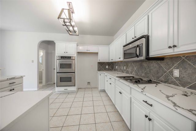 2729 Calmwater Drive, Little Elm, TX 75068