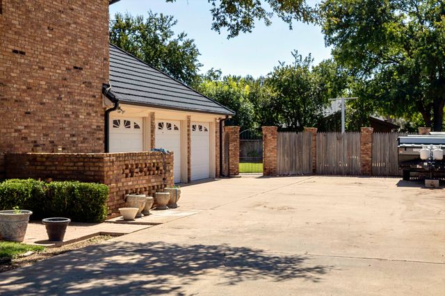 5101 2nd Street, Lubbock, TX 79416
