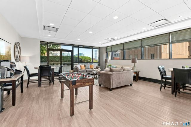 127 Greyrock Place 1611, Stamford, CT 06901