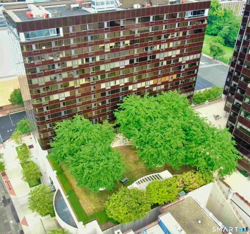 127 Greyrock Place 1611, Stamford, CT 06901