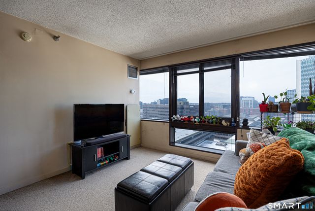 127 Greyrock Place 1611, Stamford, CT 06901