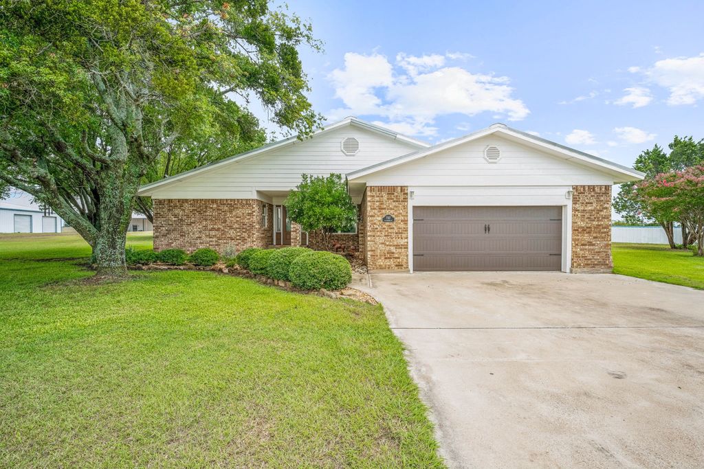 7517 US Highway 67, Stephenville, TX 76401