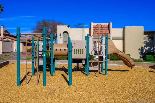 1630 Grandon Ave, San Marcos, CA 92078